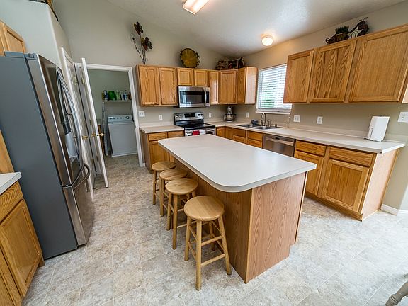 4th image of 2412 N Cider Pl