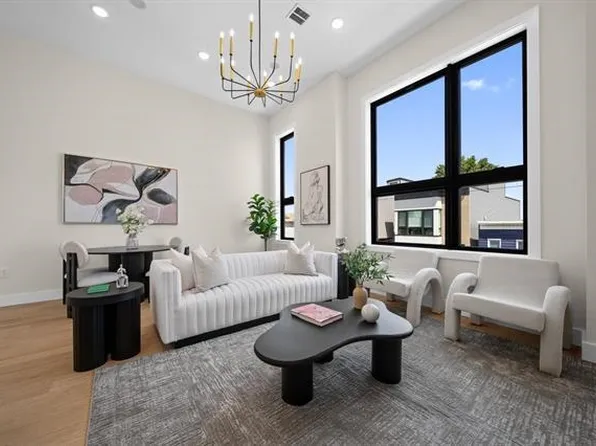 27 Graham Street image 3 of 26