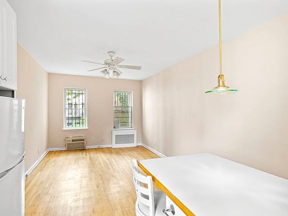 5th image of 305 E 83rd St APT 4G