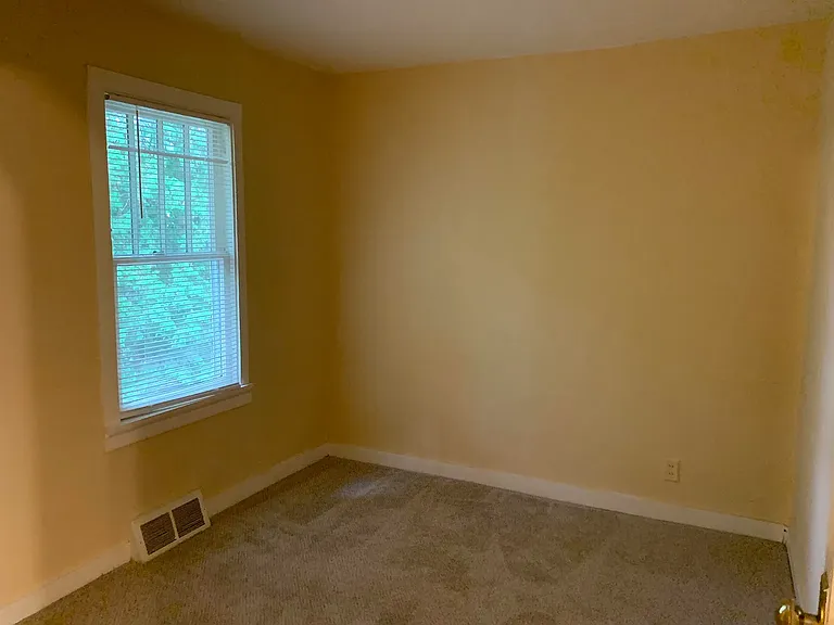 621 Cedar St — Photo 11