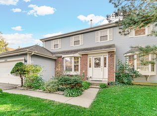 2241 Stewart Ln, Dundee, IL 60118