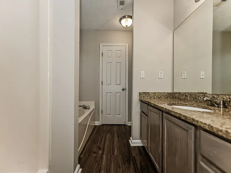 337 Autumn Lake Dr — Photo 11