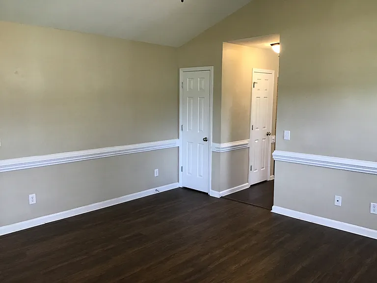 384 Axum Rd — Photo 7
