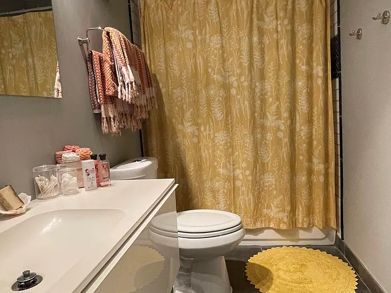 full bath