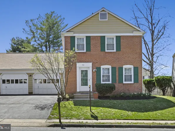 716 Palmer Dr, Herndon, VA 20170