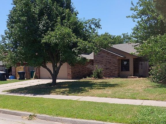 3rd image of 13121 Eastvalley Rd