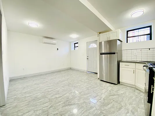 Rented by GROOME REALTY LLC | media 2