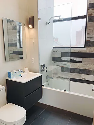 Rented by Manhattan Management LLC | media 32