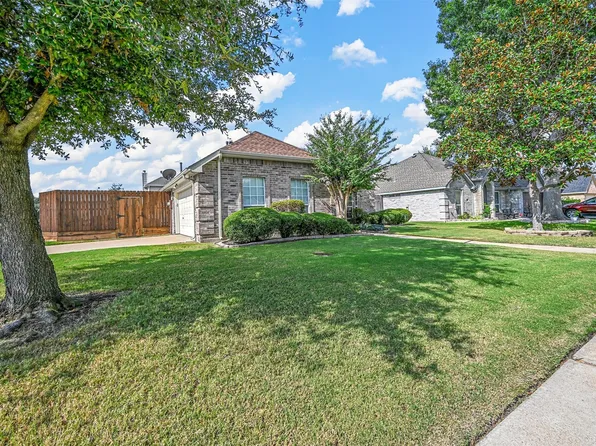 117 E Forestwood Dr, Forney, TX 75126