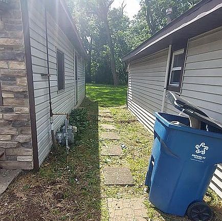 3rd image of 12038 N State Road 55