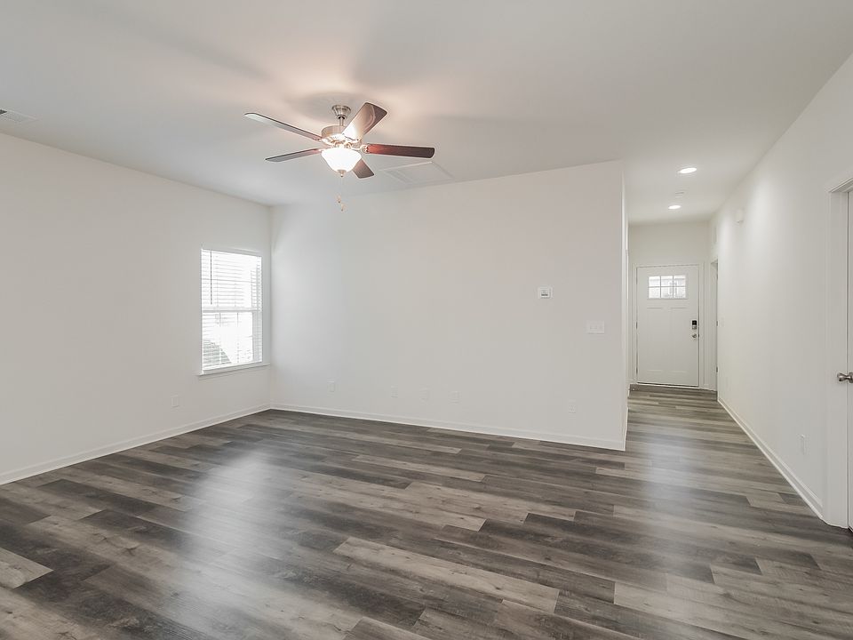 1st image of 511 E Maine Ave