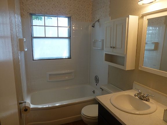 2nd image of 1005 S 25th St