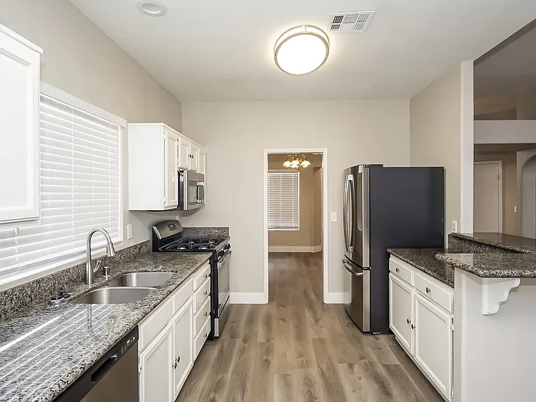 456 Wright Way — Photo 6