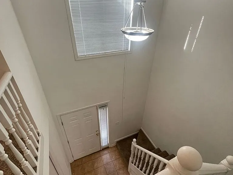 143 S Springview Dr — Photo 7