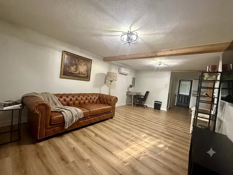 2445 Jones Rd #1 — Photo 5