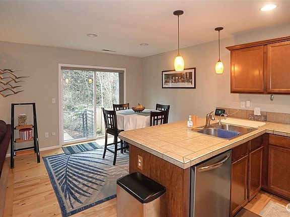 5th image of 11153 SE 202nd Court