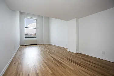 Rented by Space Marketing Shop