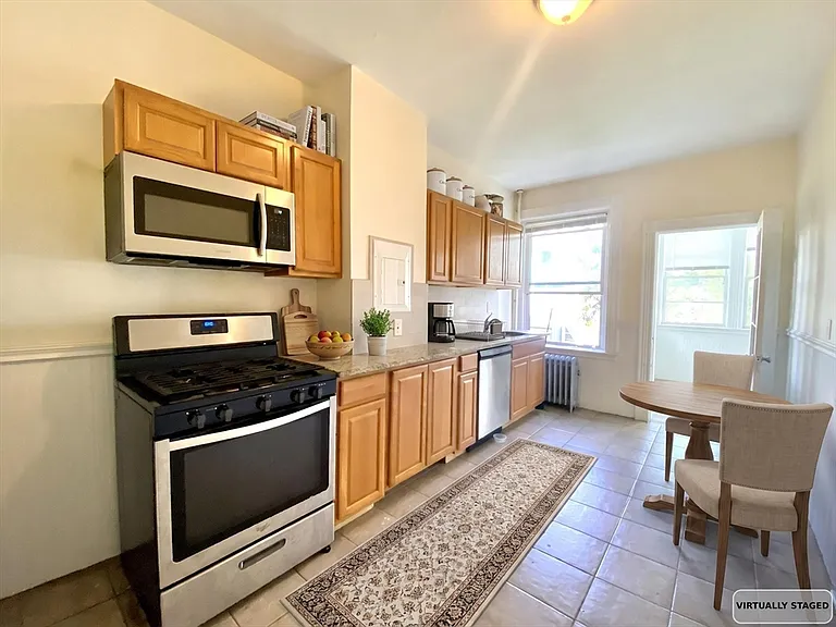 144 Coolidge St #2 — Photo 12