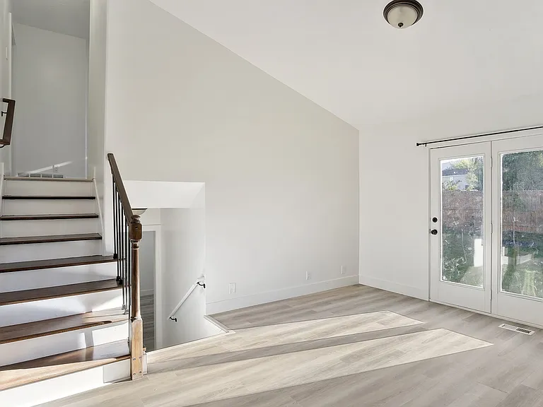 2340 N 790th St W — Photo 16