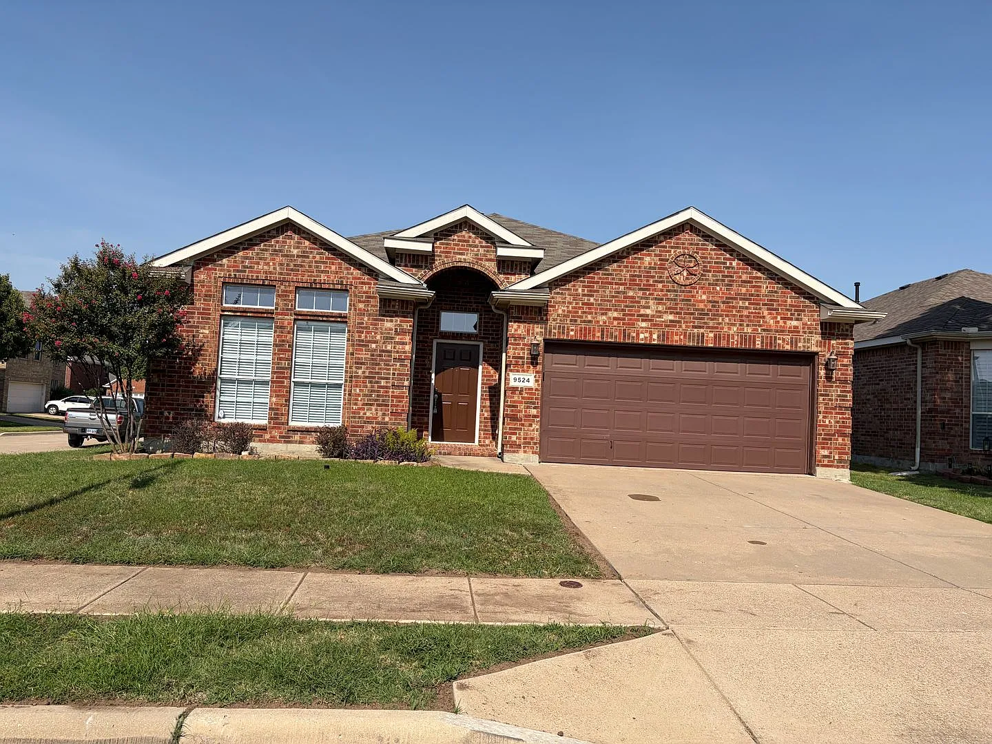 9524 Navarro Street — Photo 1