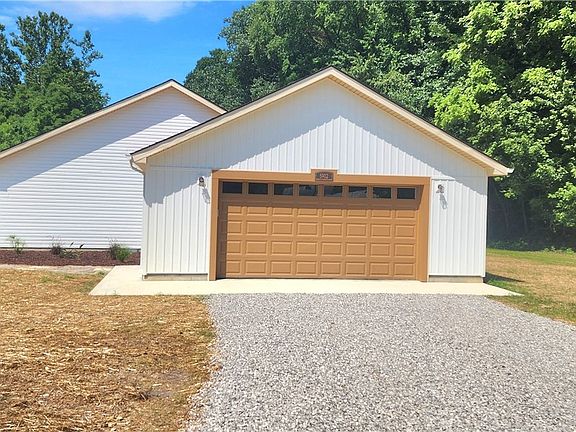 3rd image of 5902 Township Road 95 NE