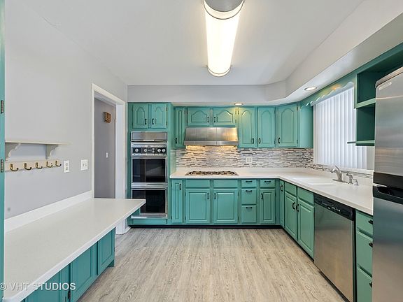 4th image of 3646 Cherry Hills Dr