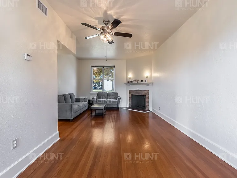 3B E St W #689B — Photo 40