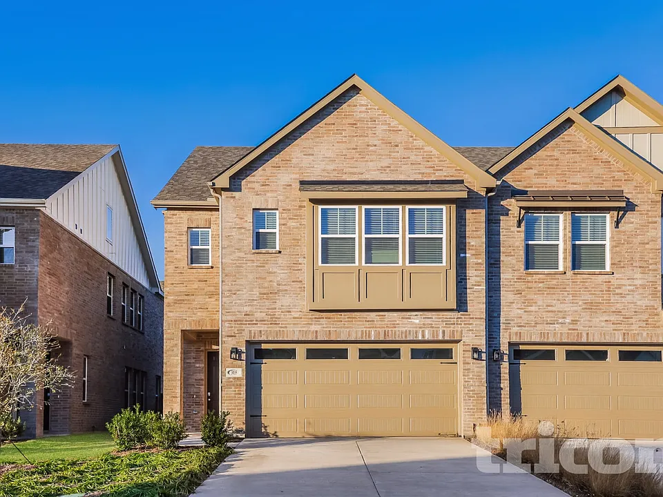 3035 Whitetail Ln