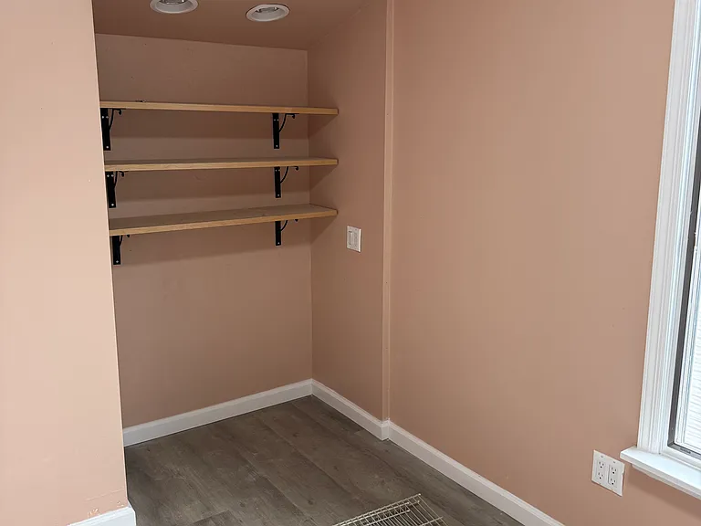 358 Adams Ave — Photo 14
