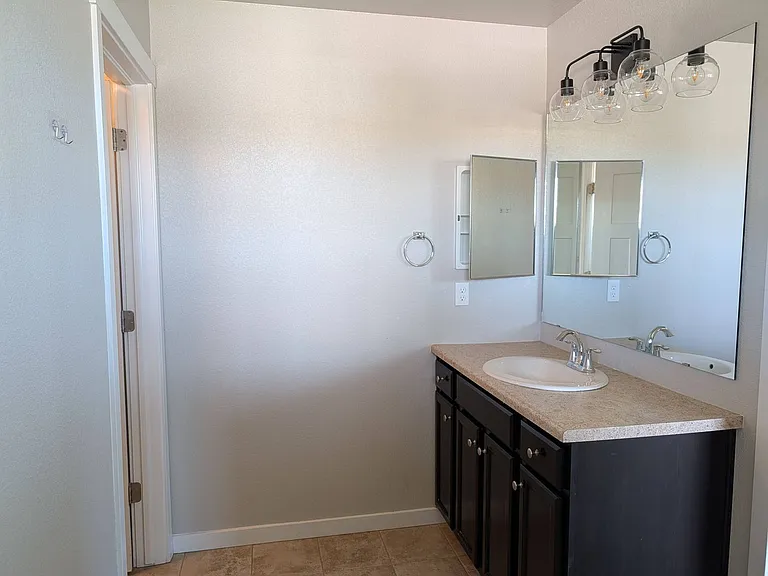 7709 Camille Ct — Photo 26