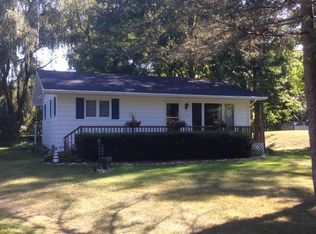 1390 Lakeview Dr, Clare, MI 48617