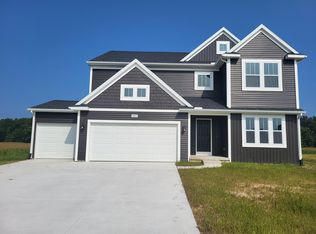 9381 Snow Valley Dr SE, Alto, MI 49302