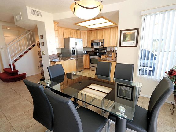 5th image of 420 Acoma Blvd S Unit 20