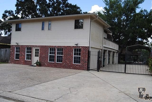 1st image of 1093 Dawn Dr