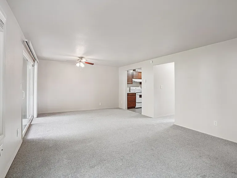 Knoll West Apartments — Photo 9