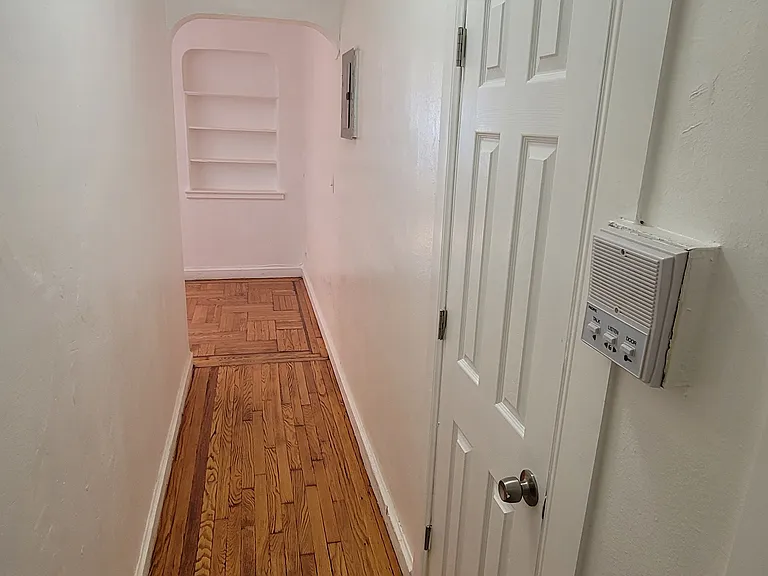 85 McClellan St #3H — Photo 3