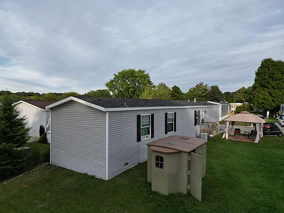 2nd image of 10455 Morning Starway Dr SE