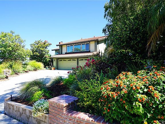 2nd image of 2333 E Otono Cir