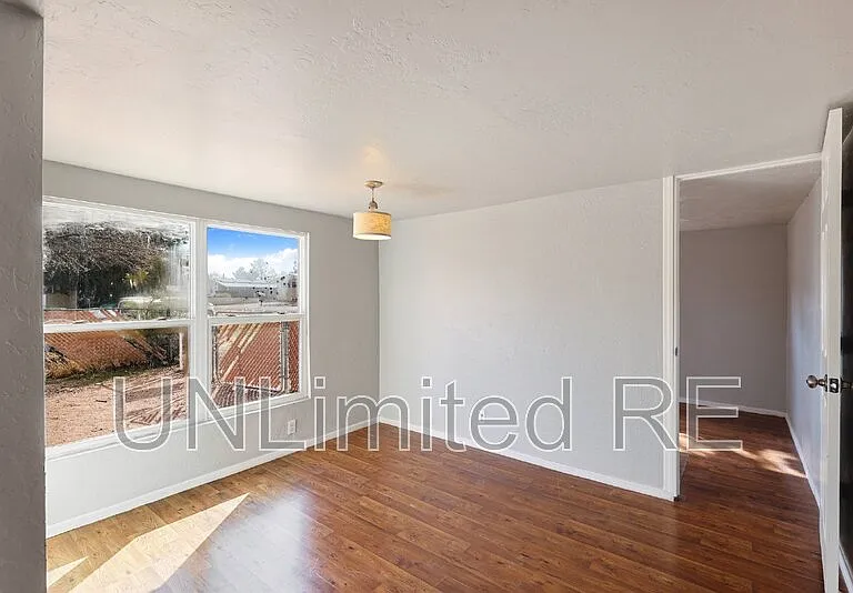 3460 E Colorado Dr — Photo 6