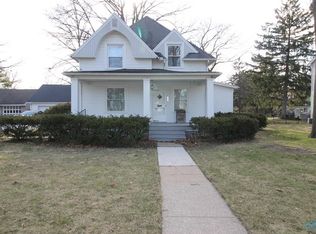 806 Louisiana Ave, Perrysburg, OH