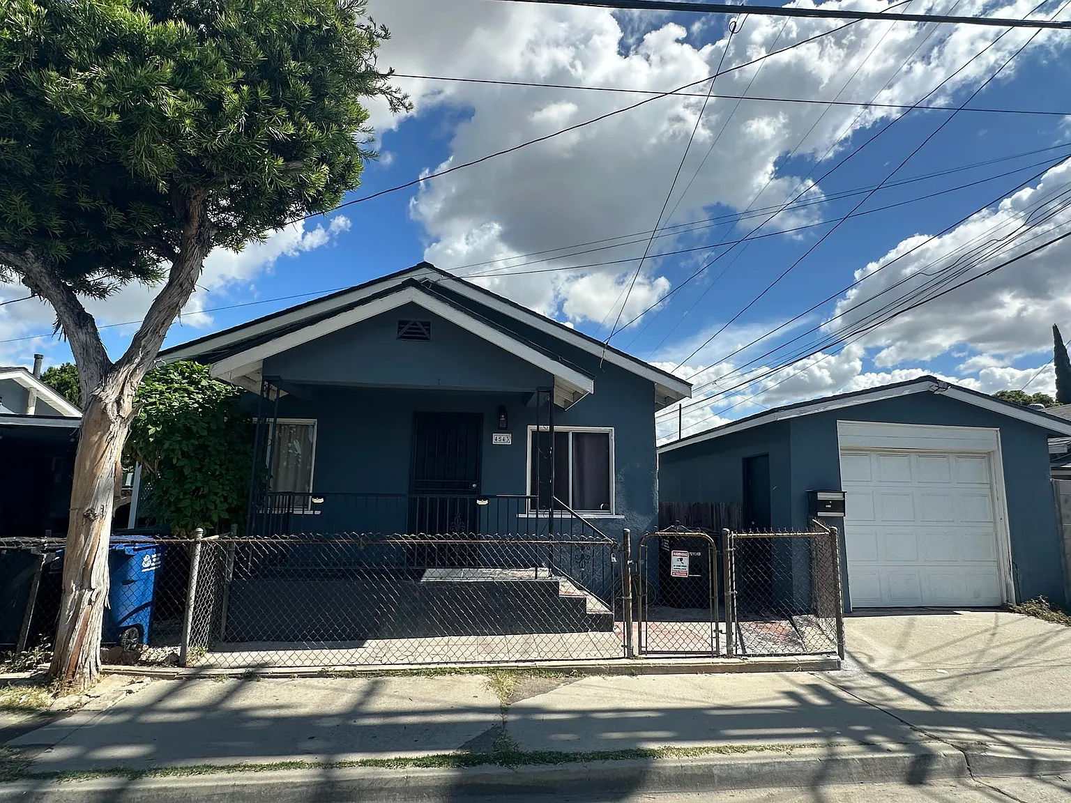Verona St, Los Angeles — Photo 1