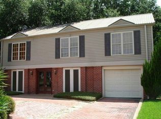 303 S Broadway St, Erath, LA 70533