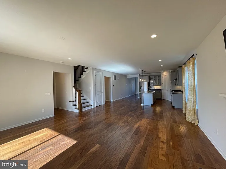 508 Sourwood Ct — Photo 29