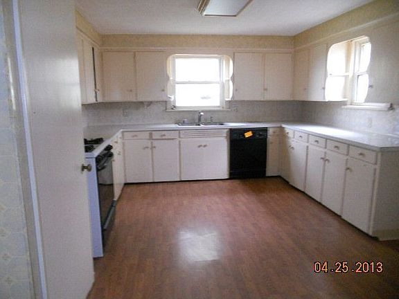 2nd image of 1224 Bonnie Dr