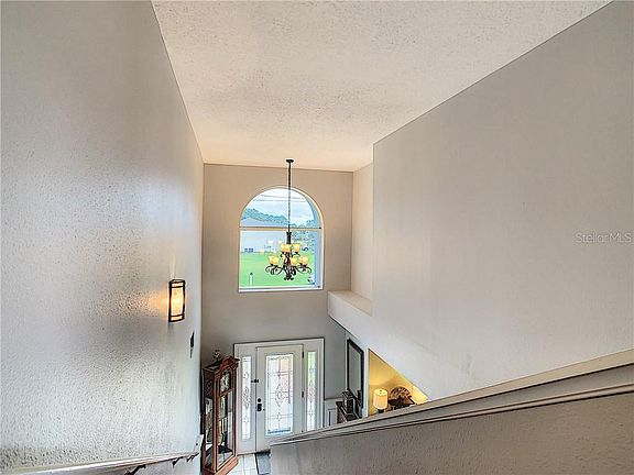 3rd image of 1069 James Dr