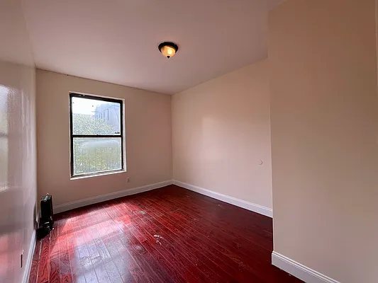 Rented by Mauro Bros Real Estate Services LLC | media 9