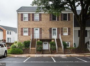 14538 Golden Oak Rd, Centreville, VA 20121