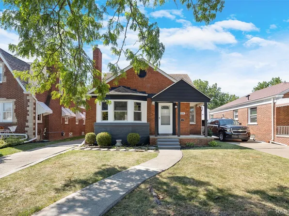 12899 Ward St, Southgate, MI 48195