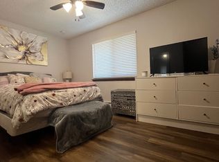 718 Oakcrest St #8, Iowa City, IA 52246
