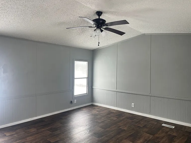 354 Joyner Loop — Photo 6